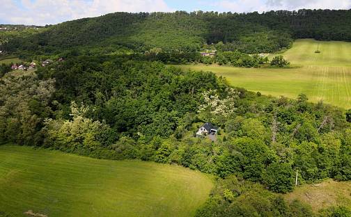 Prodej stavebního pozemku 1 000 m², Vráž
