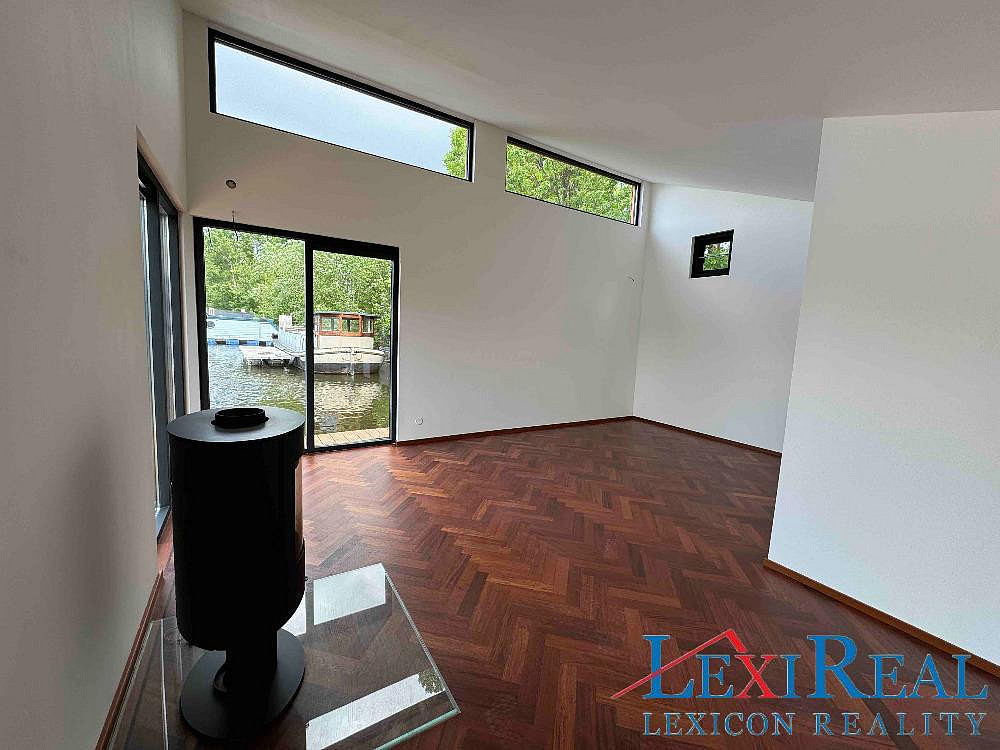 Hausbót 4kk - 96m2 s terasou 30m2 a kotevním místem praha — photo 5