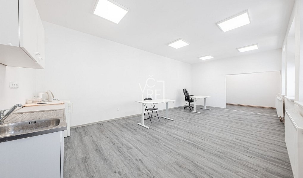 Pronájem kanceláře 37 m², Pardubice – náhled fotky 5