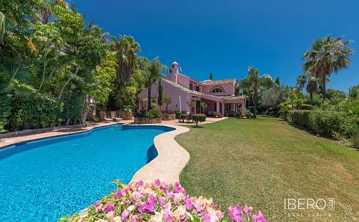 Prodej domu 555 m² s pozemkem 2 143 m², Benahavís, Španělsko