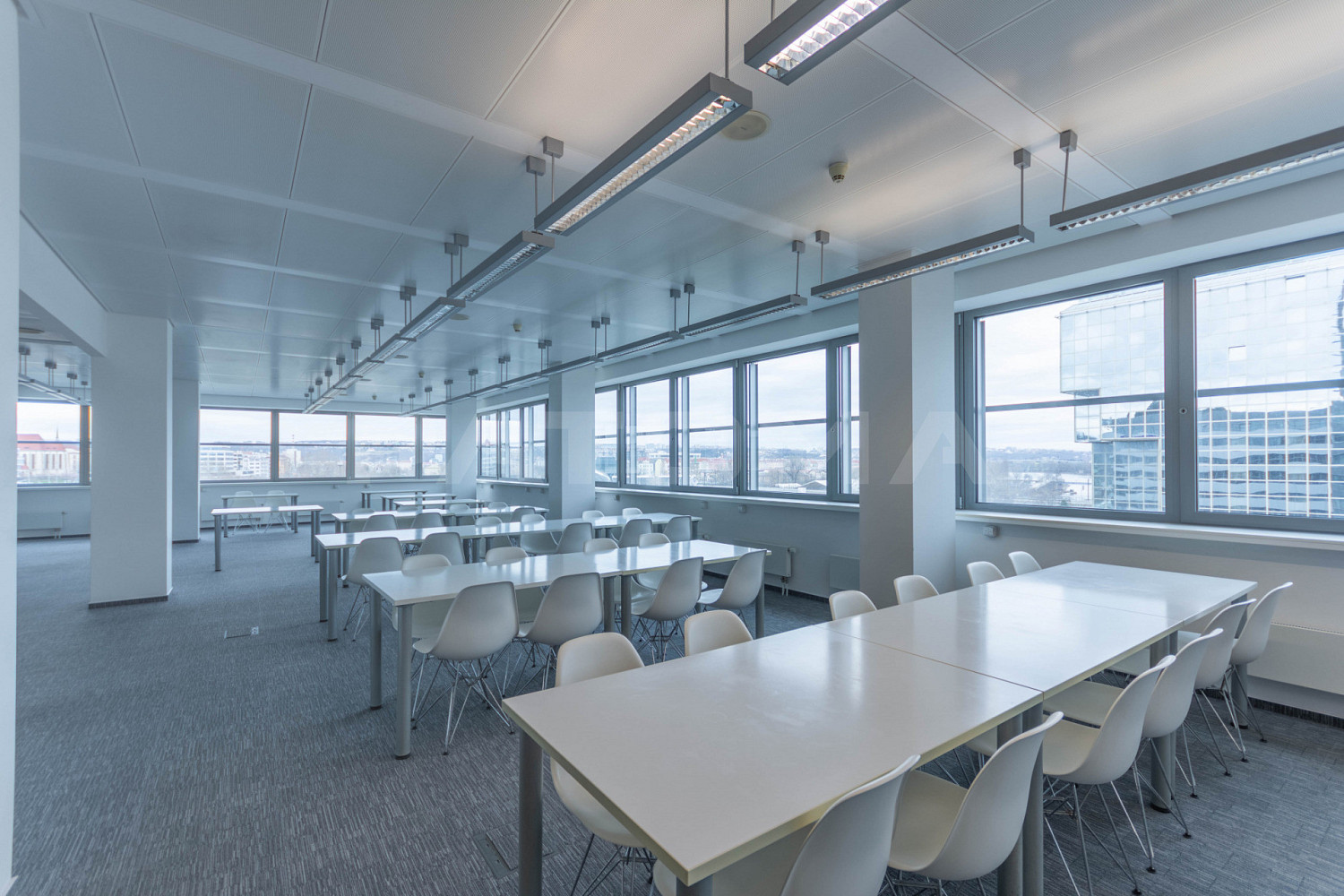 Pronájem kanceláře 1 213 m² – fotografie 5