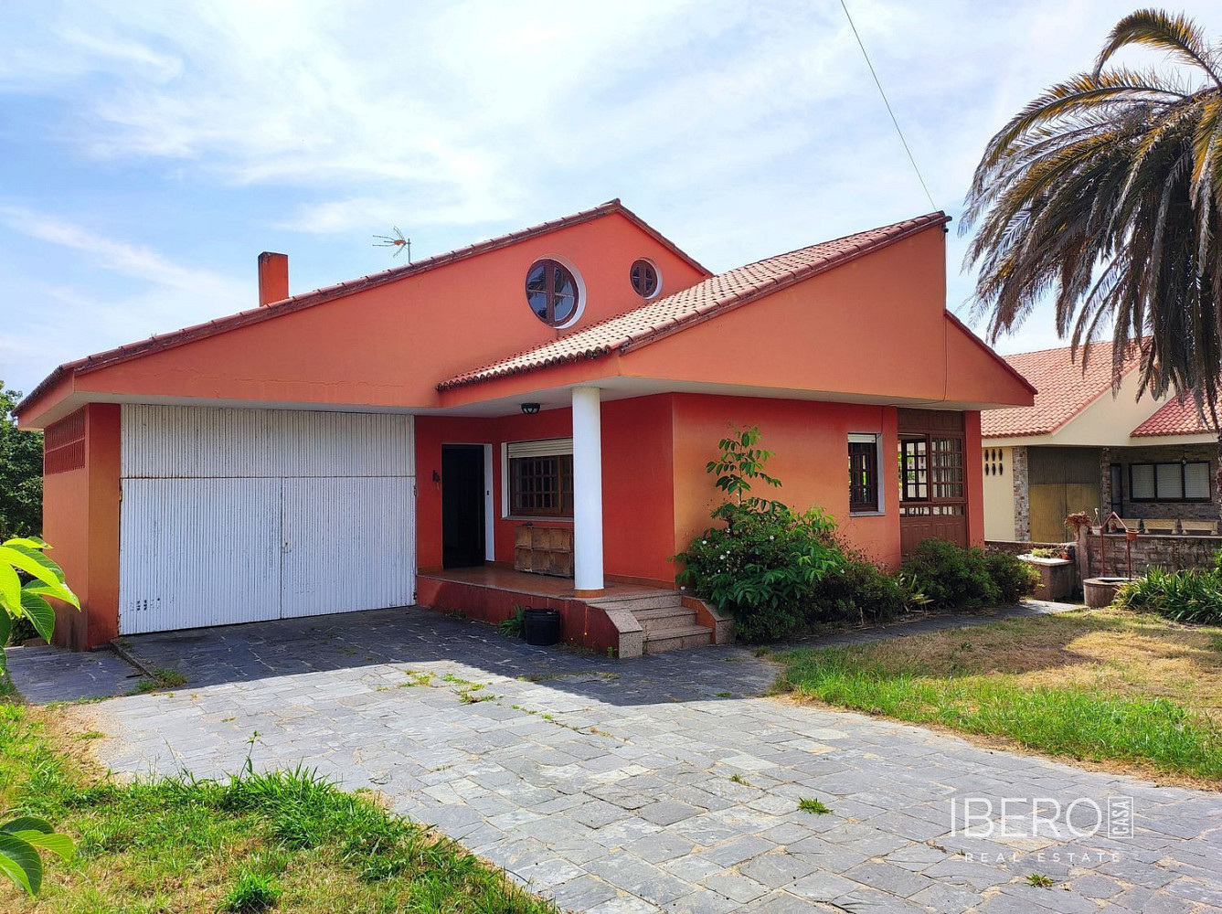Prodej domu 1 568 m² s pozemkem 1 294 m²
