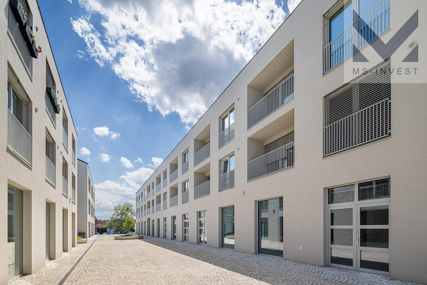 Prodej obchodních prostor 109 m² – fotografie 3