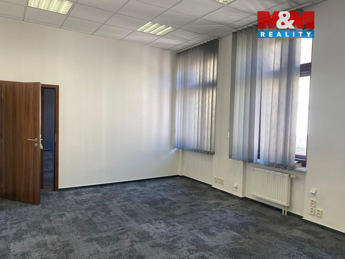 Pronájem obchodních prostor 170 m² – fotografie 3