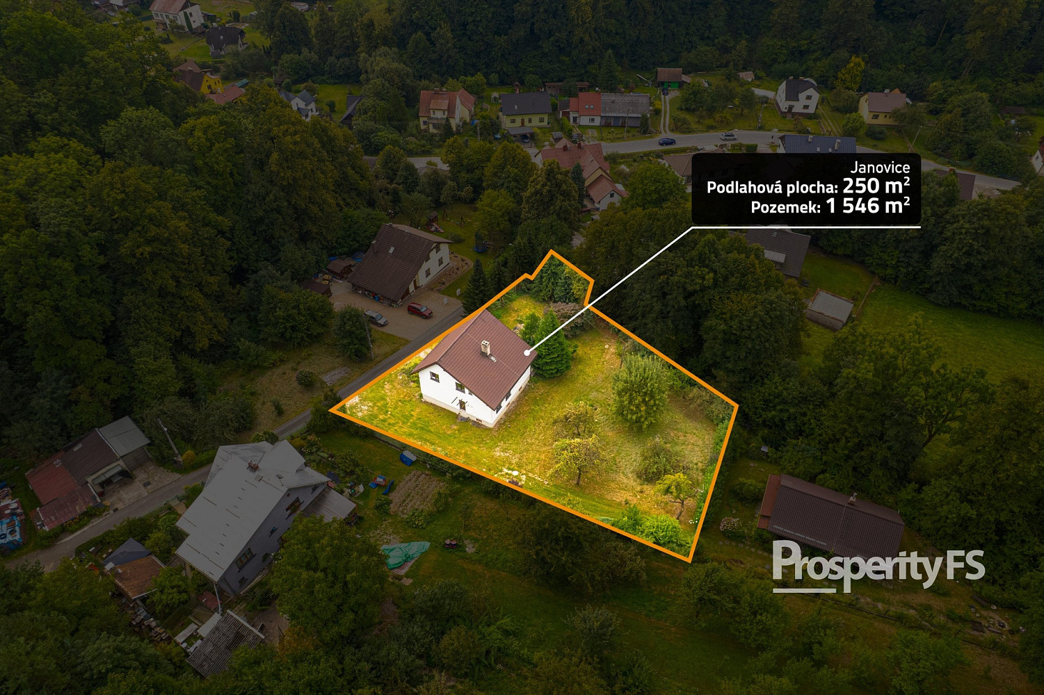 Prodej domu 250 m² s pozemkem 1 546 m² — photo 2