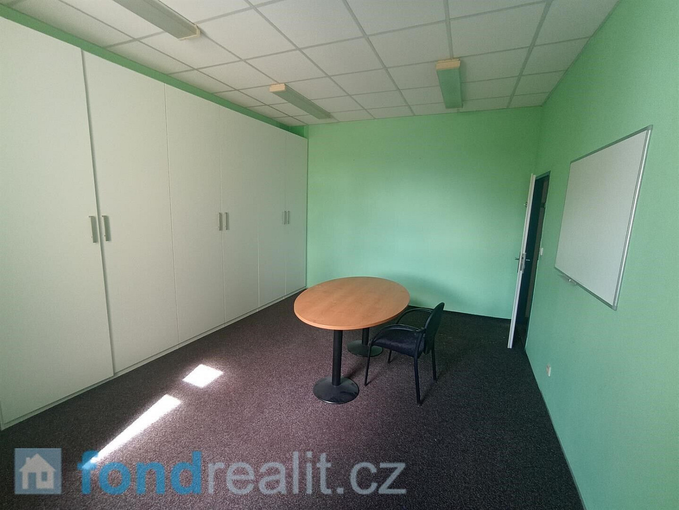 Pronájem kancelářských prostor 90m² – pohled 4
