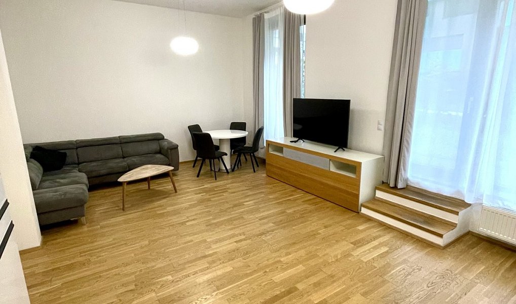 Pronájem bytu 2+kk 62 m², Praha – náhled fotky 7