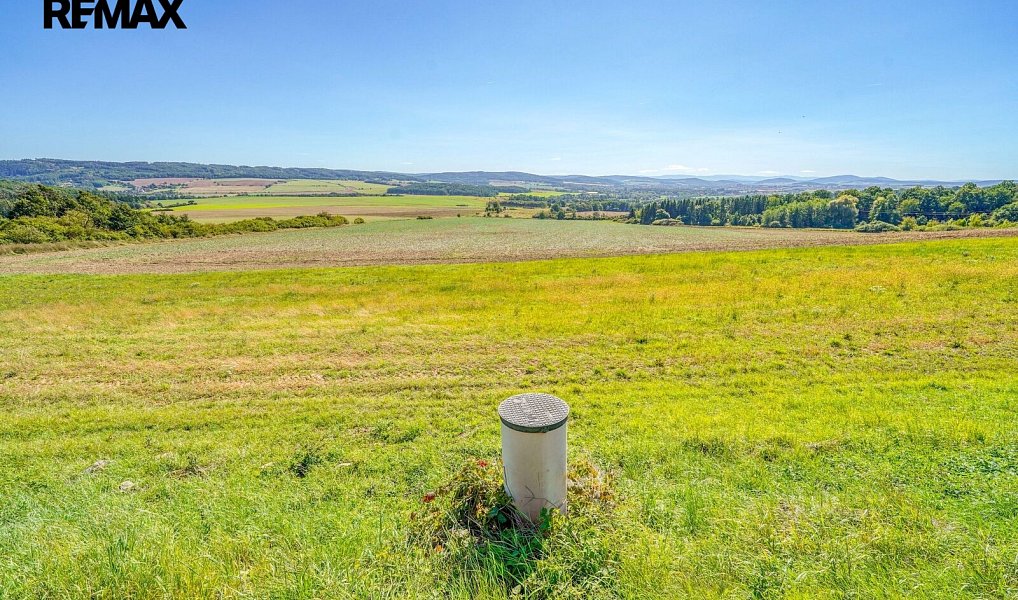 Prodej stavebního pozemku 800 m², Chlumčany – náhled fotky 3