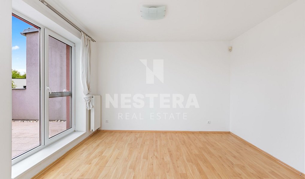 Prodej bytu 5+kk 198 m², Šestajovice – náhled fotky 12