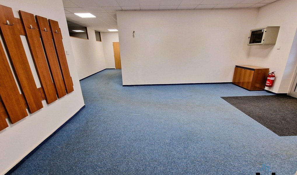 Pronájem kanceláře 100 m², Most – náhled fotky 3