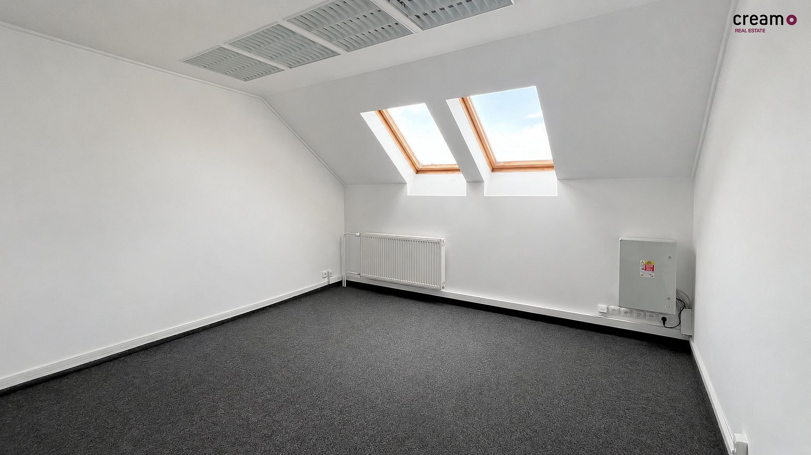 Pronájem kanceláře 17 m² – fotografie 2