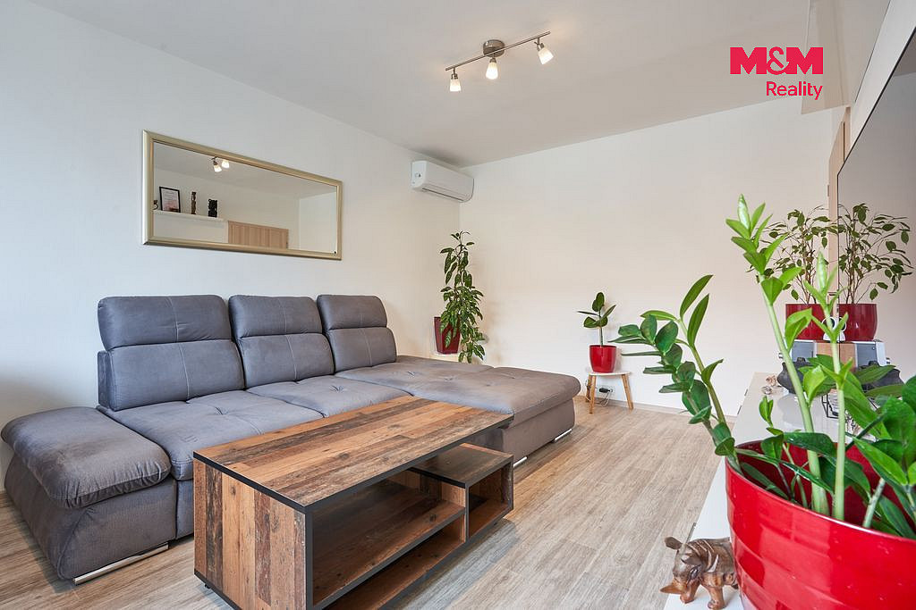 Prodej bytu 3+1 75 m² — photo 2