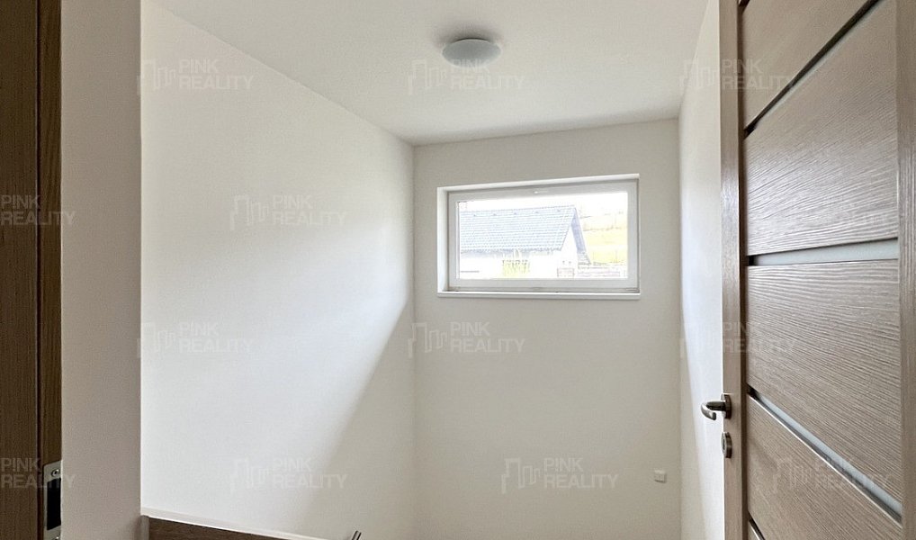 Prodej domu 187 m² s pozemkem 1 358 m², Kvasiny – náhled fotky 9