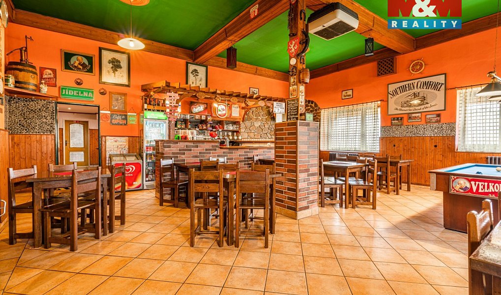 Prodej restaurace 700 m², Velké Březno – náhled fotky 3