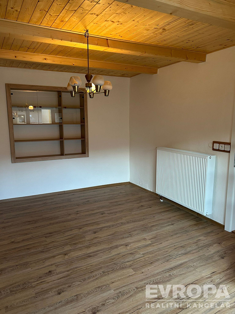 Prodej domu 165 m² s pozemkem 196 m² – fotografie 4