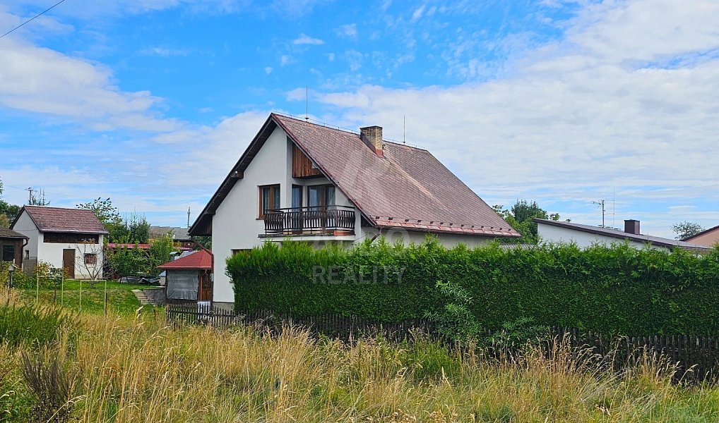 Prodej domu 130 m² s pozemkem 1 020 m², Ločenice – náhled fotky 8