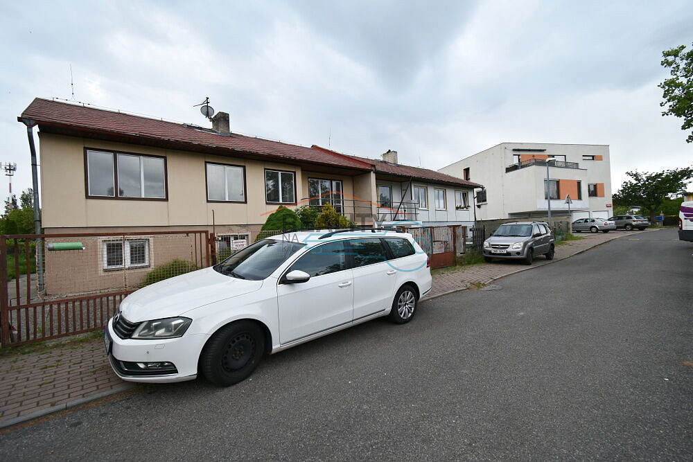 Prodej domu 352 m² s pozemkem 1 385 m²