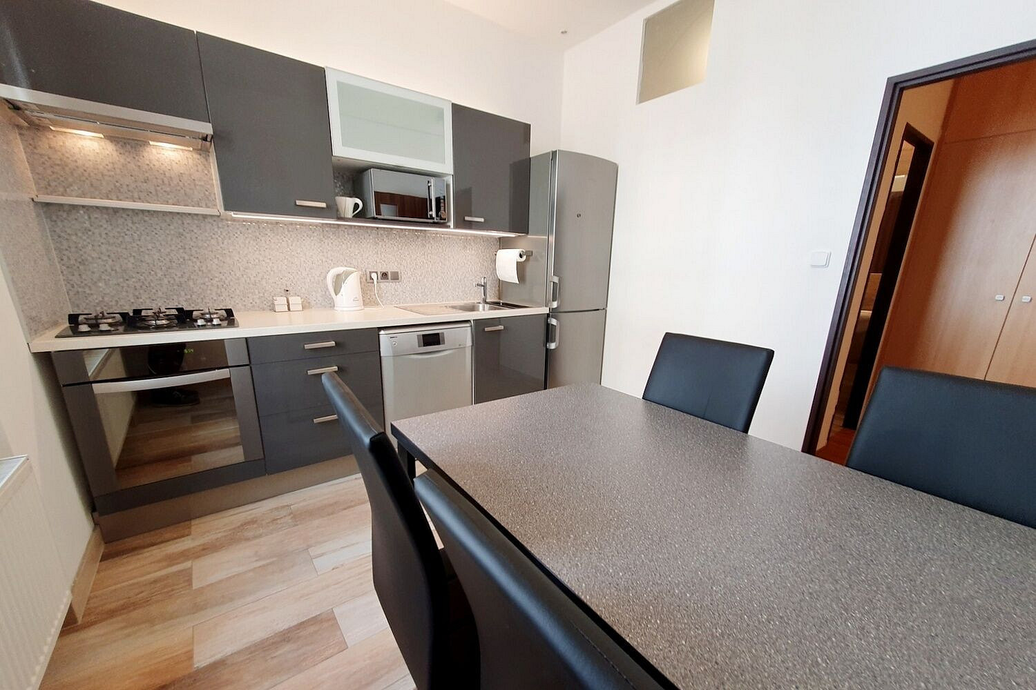 Pronájem bytu 1+1 35 m² — photo 4