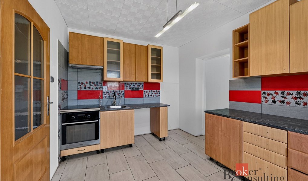 Prodej domu 256 m² s pozemkem 1 170 m², Kateřinice – náhled fotky 8