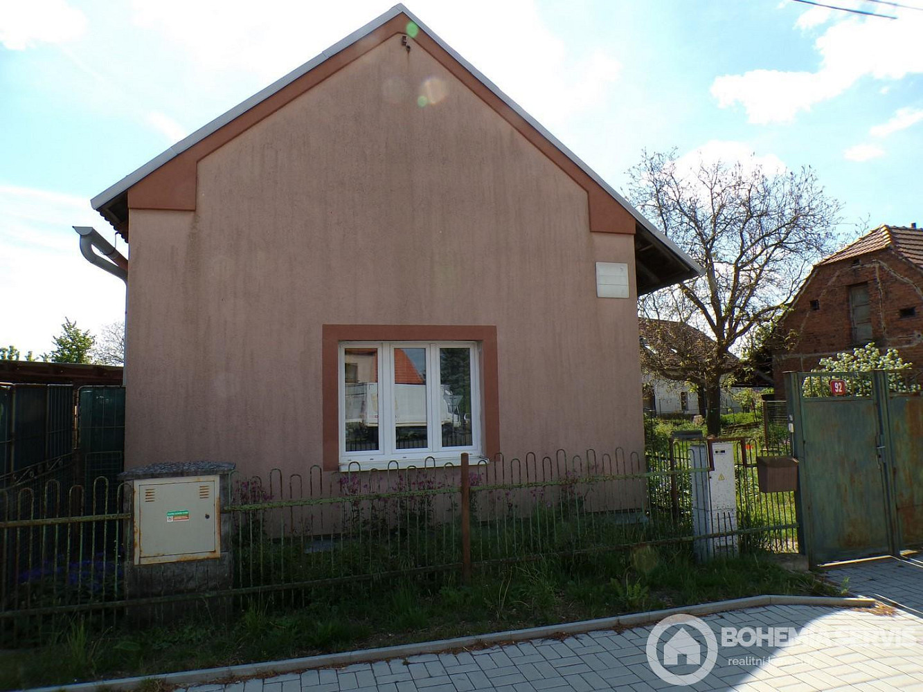 Prodej domu 120 m² s pozemkem 1 421 m²