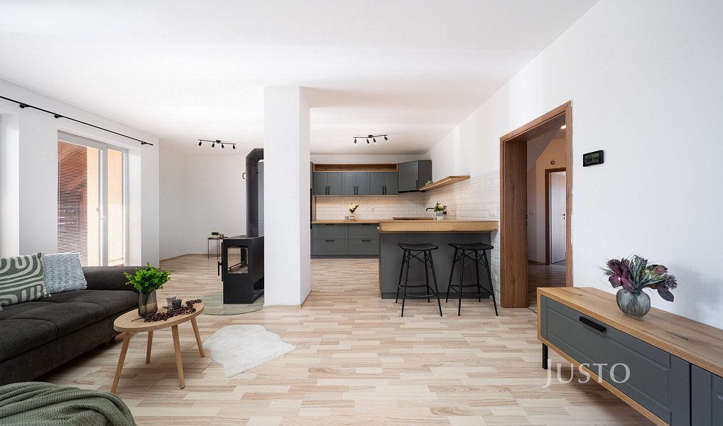 Prodej domu 141 m² s pozemkem 385 m², Třeboň – náhled fotky 2