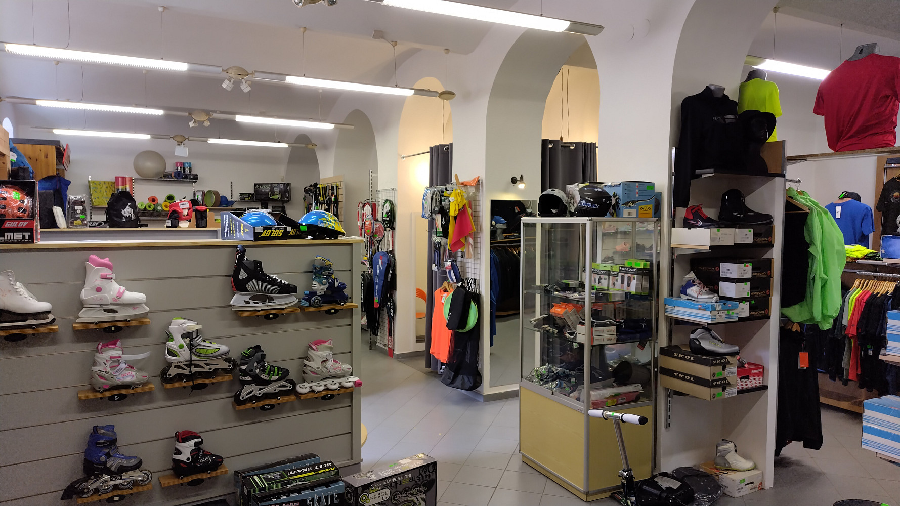 Pronájem obchodních prostor 312 m²