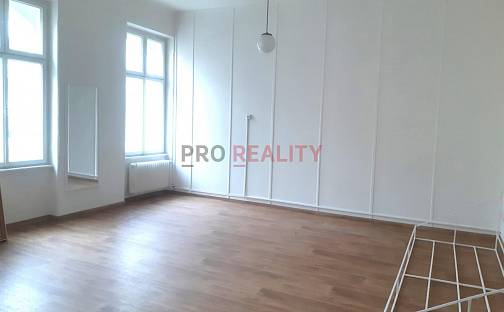 Pronájem kanceláře 36 m², Rooseveltova, Opava - Předměstí