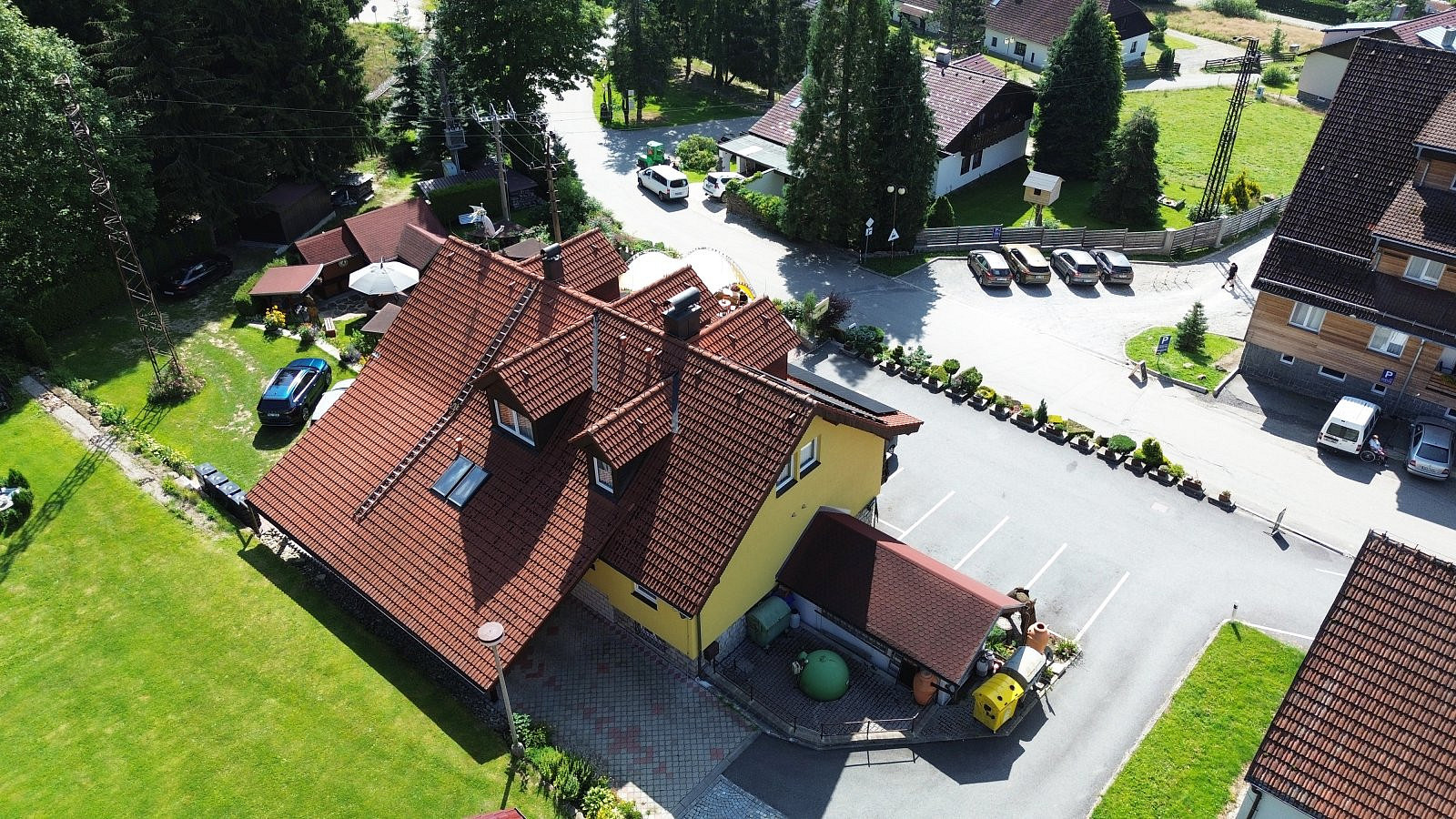 Prodej ubytovacího objektu 454 m² – fotografie 4