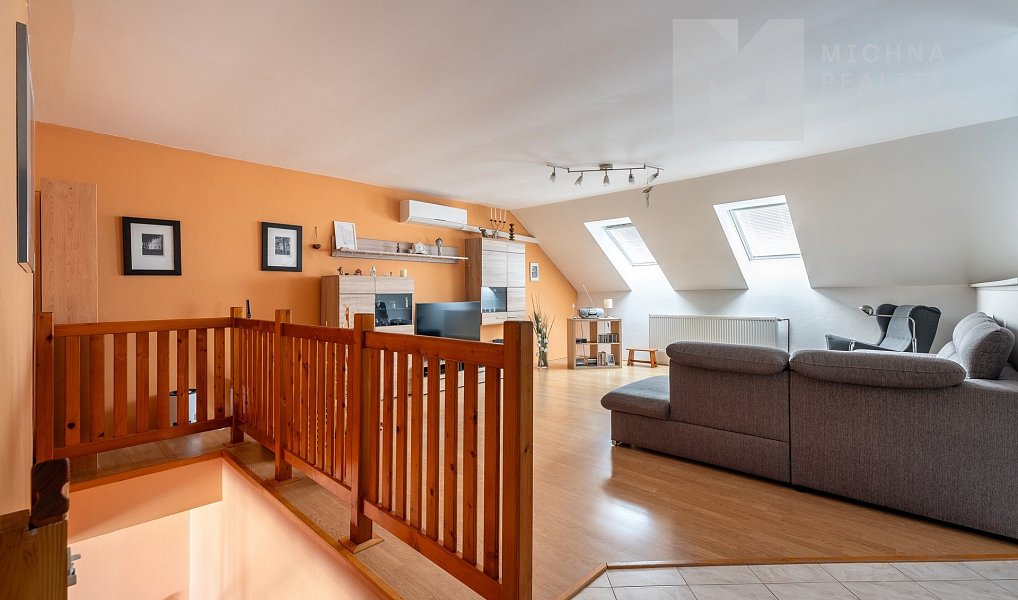 Prodej domu 362 m² s pozemkem 559 m², Mikulov – náhled fotky 11