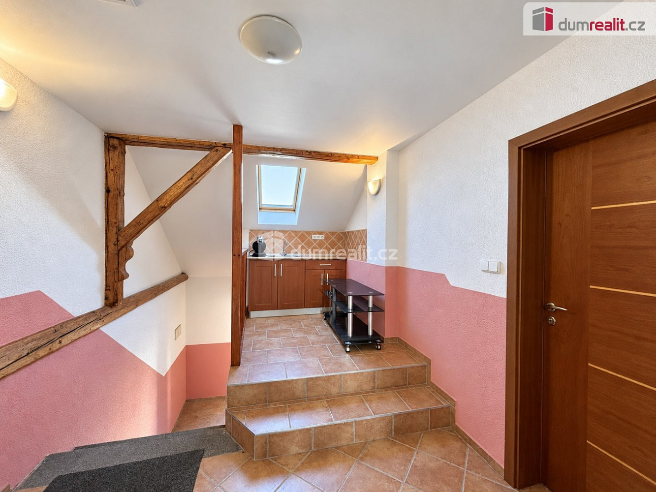 Pronájem komerčního objektu (jiného typu) 70 m² – fotografie 5