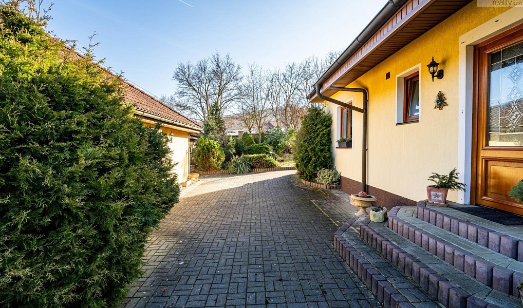 Prodej domu 372 m² s pozemkem 3 764 m², Lužice – náhled fotky 47