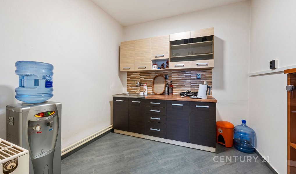 Prodej výrobních prostor 2 905 m², Kelčany – náhled fotky 13