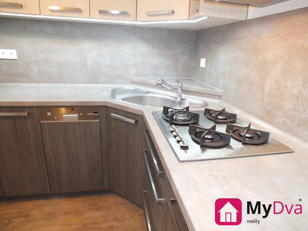 Pronájem bytu 1+1 36 m² — photo 2