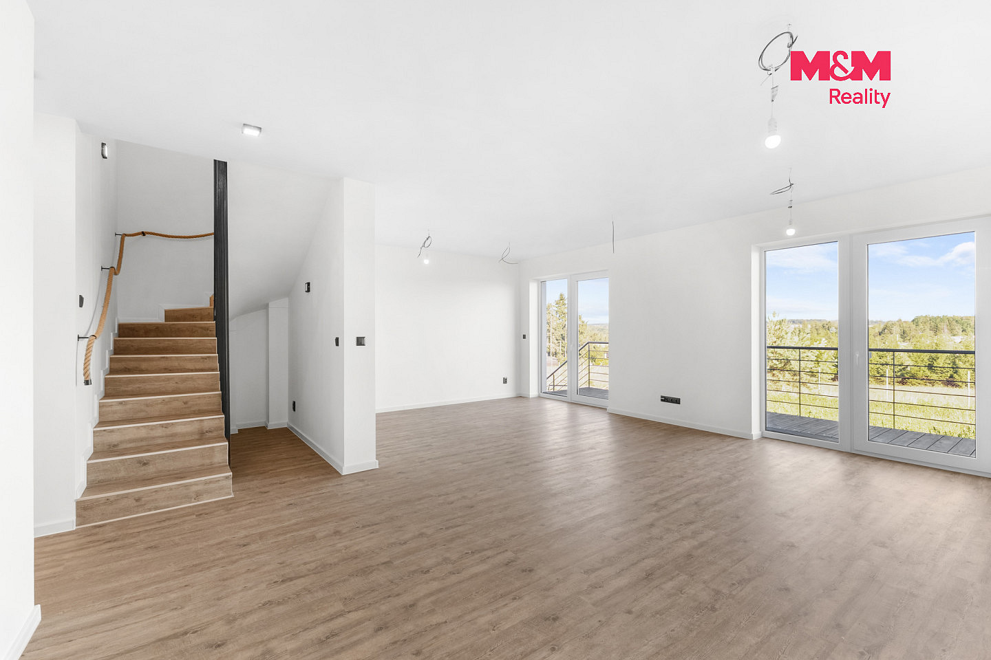 Prodej domu 156 m² s pozemkem 593 m² – fotografie 3