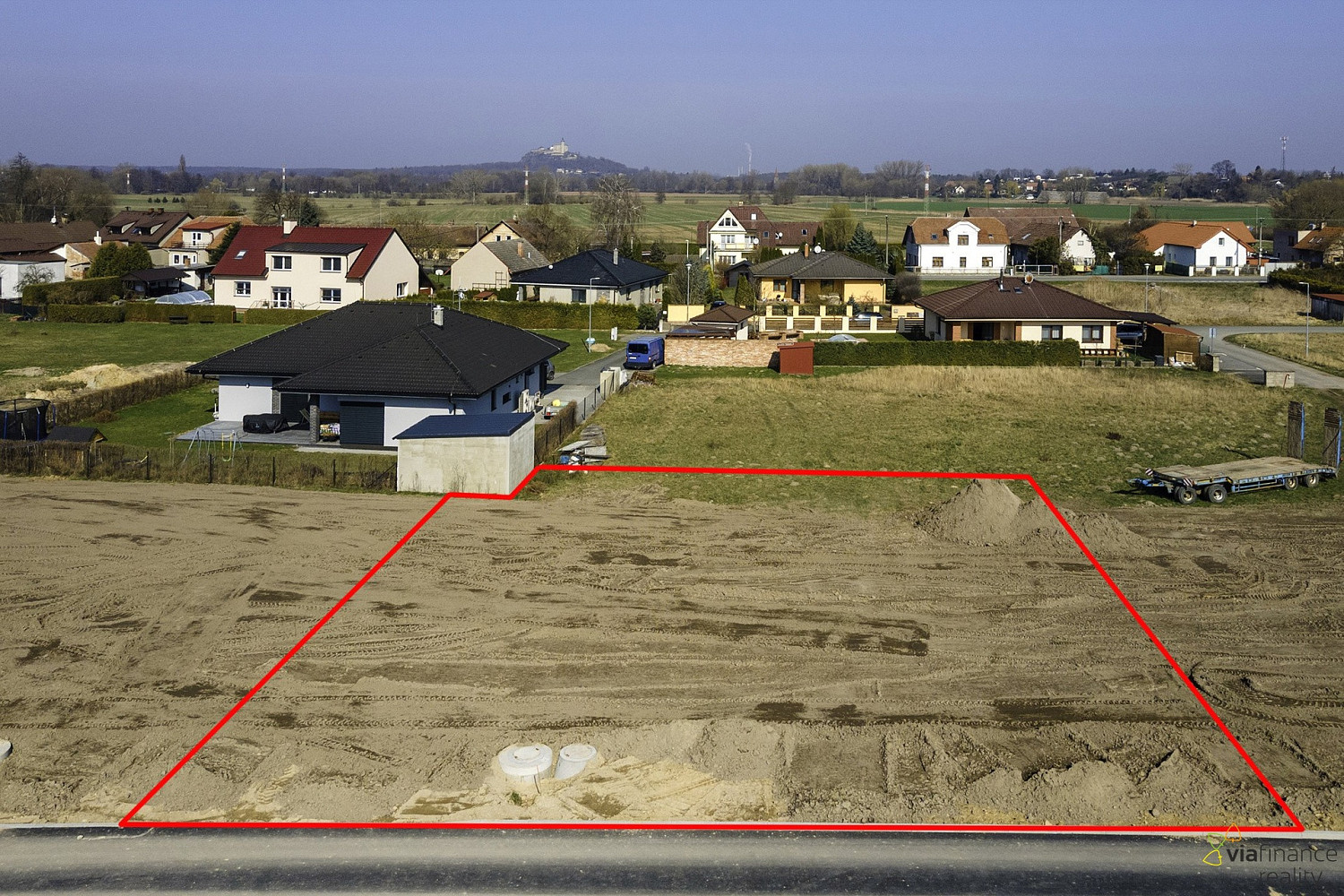 Prodej stavebního pozemku 678 m² – fotografie 2