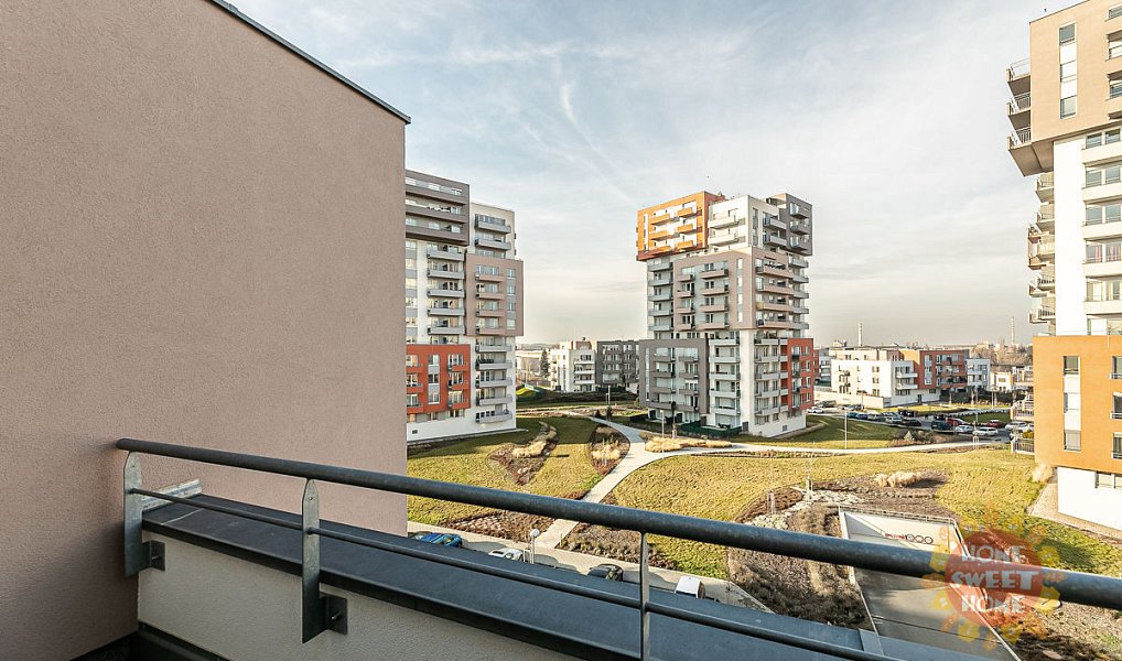 Pronájem bytu 3+kk 82 m², Praha – náhled fotky 13