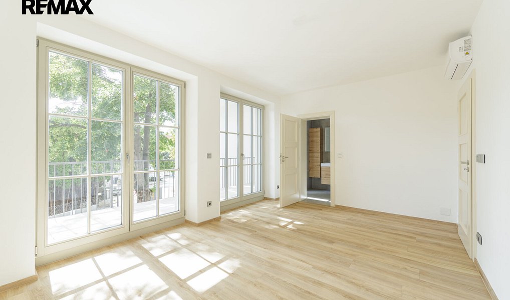 Prodej bytu 5+1 191 m², Praha – náhled fotky 8