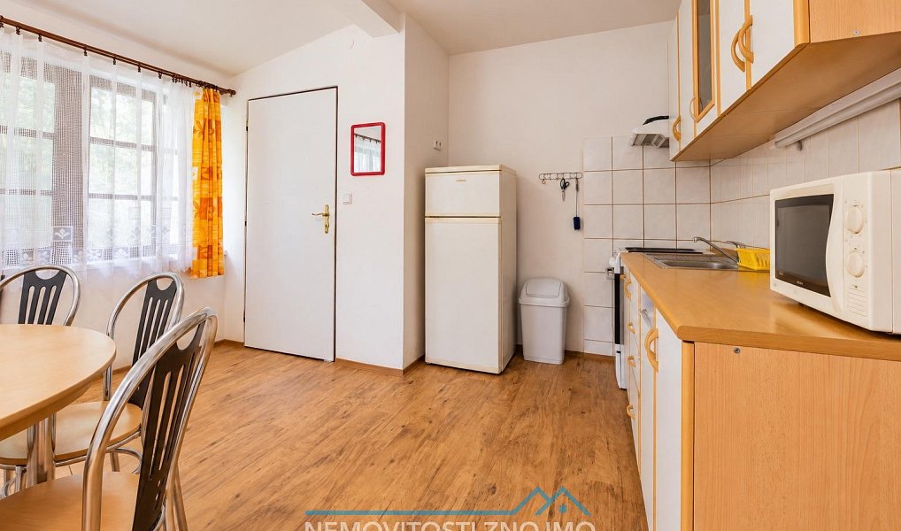 Prodej chaty/chalupy 180 m² s pozemkem 200 m², Štítary – náhled fotky 25