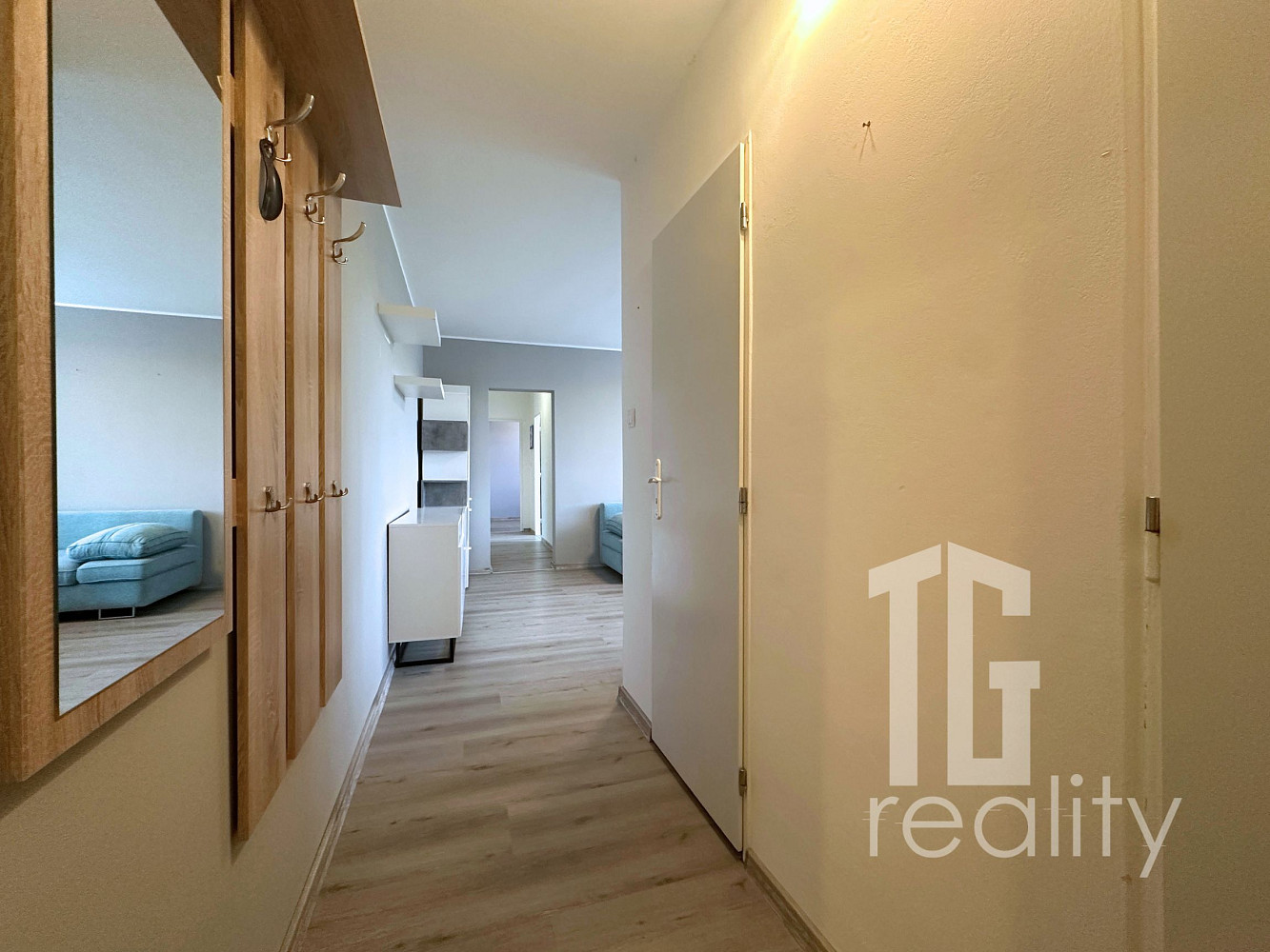Pronájem bytu 3+kk 56 m² — photo 3
