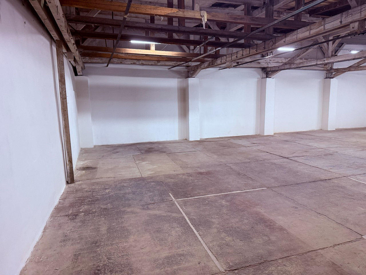 Pronájem skladovacích prostor 185 m² – fotografie 5
