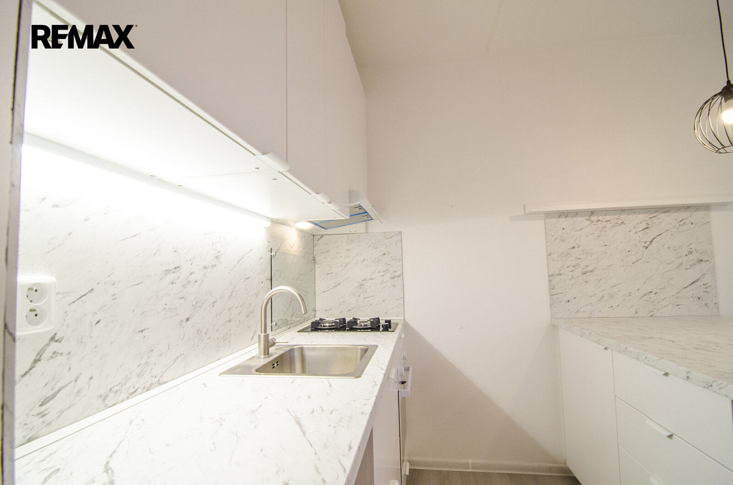 Pronájem bytu 1+1 36 m² – fotografie 4