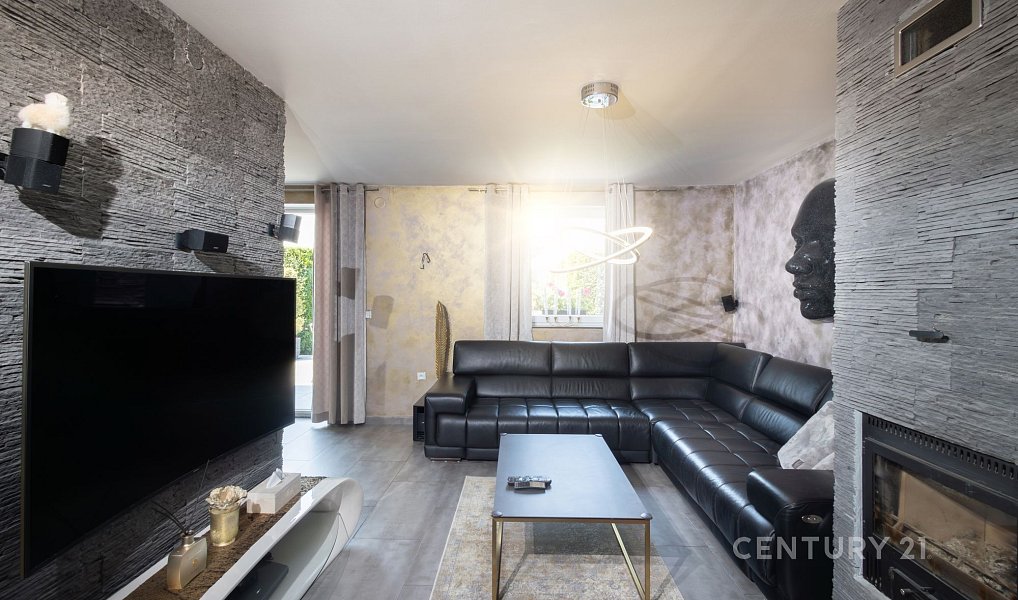 Prodej domu 181 m² s pozemkem 311 m², Kolín – náhled fotky 9