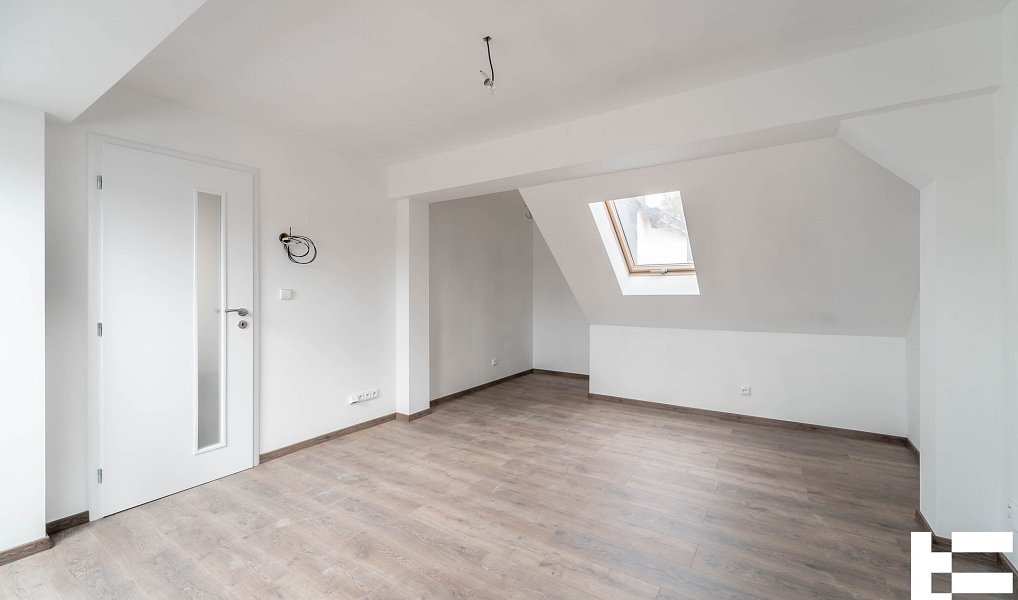 Prodej bytu 3+kk 74 m², Miličín – náhled fotky 9