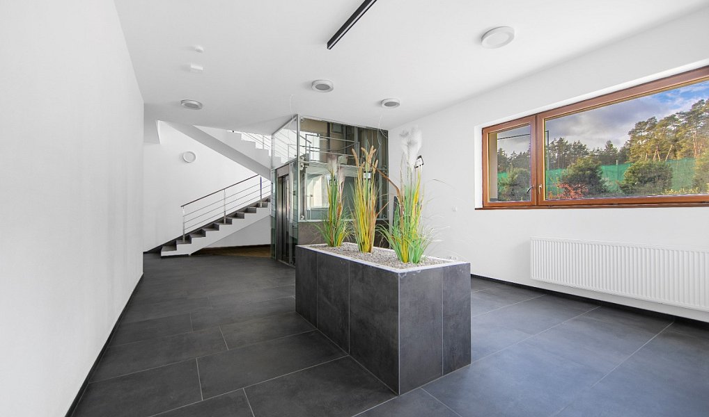 Pronájem bytu 1+kk 29 m², Zruč-Senec – náhled fotky 4