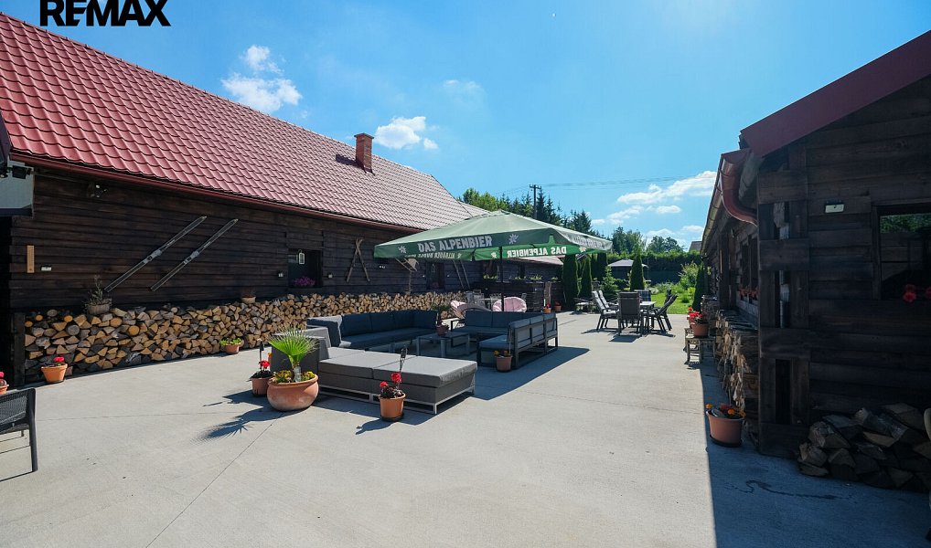 Prodej ubytovacího objektu 450 m², Prostřední Bečva – náhled fotky 13