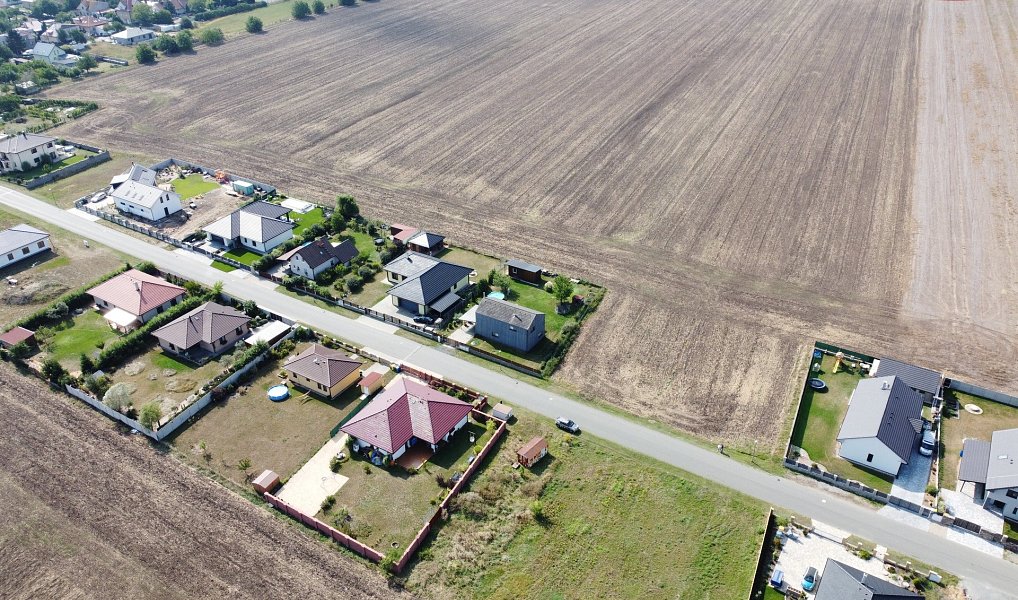 Prodej stavebního pozemku 49 984 m², Velim – náhled fotky 9