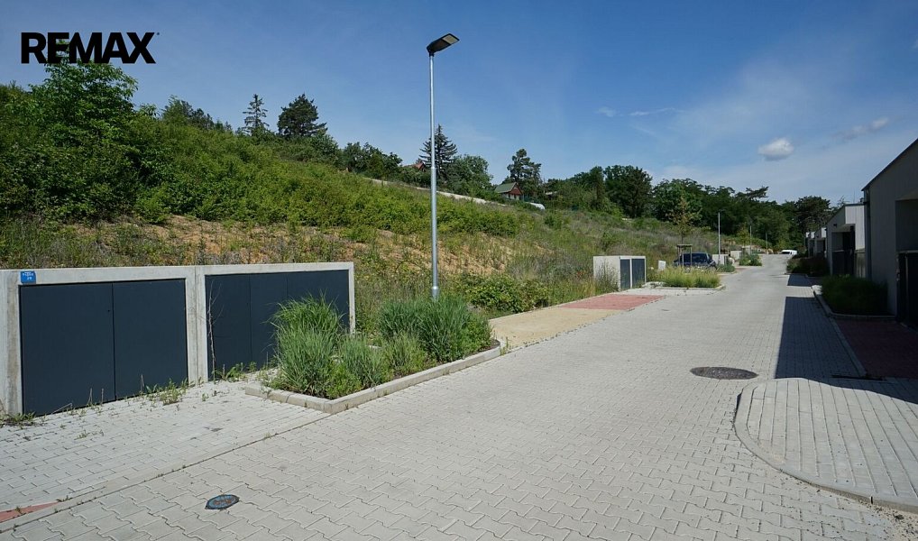 Prodej stavebního pozemku 721 m², Praha – náhled fotky 6