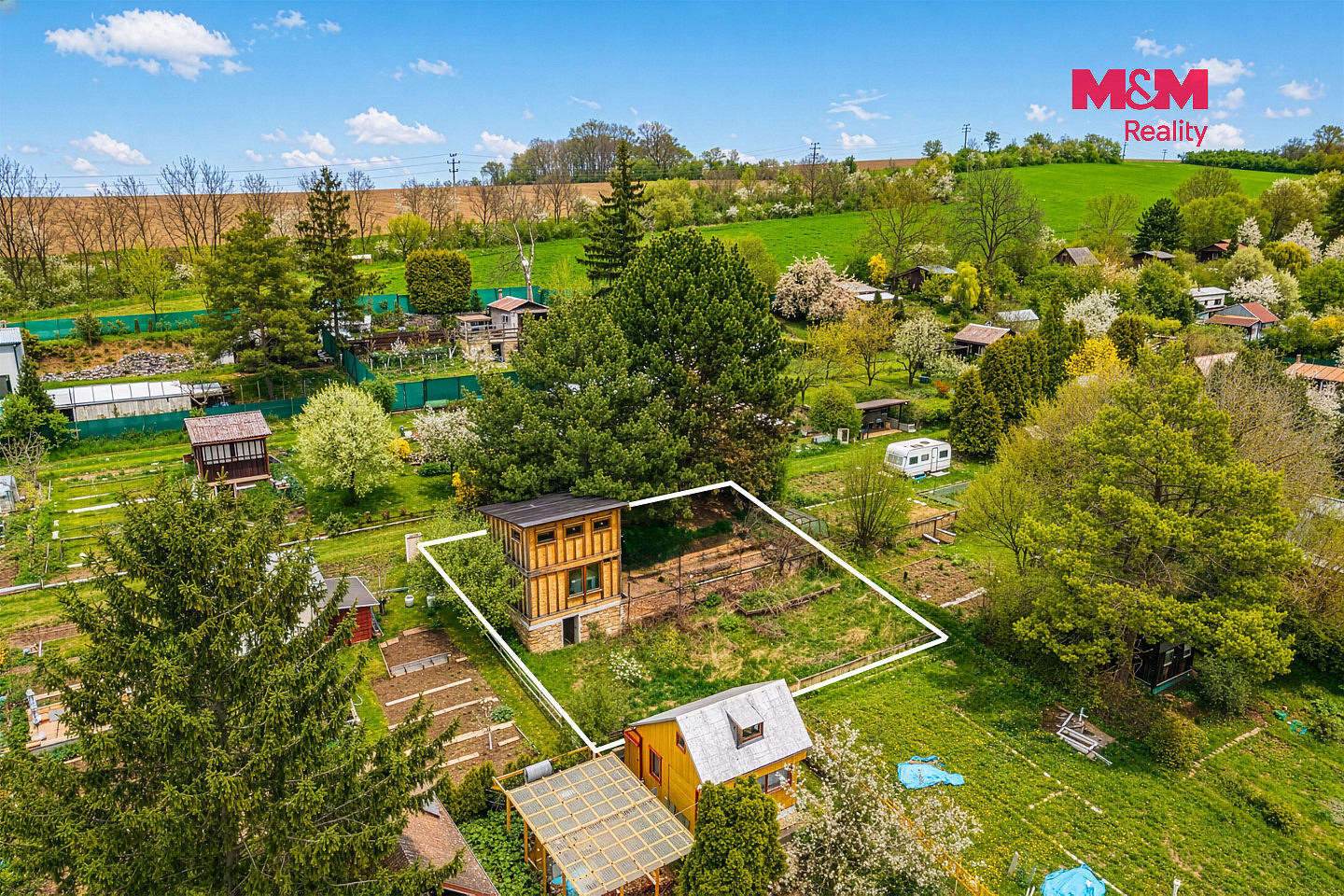 Prodej chaty/chalupy 25 m² s pozemkem 384 m² – fotografie 2