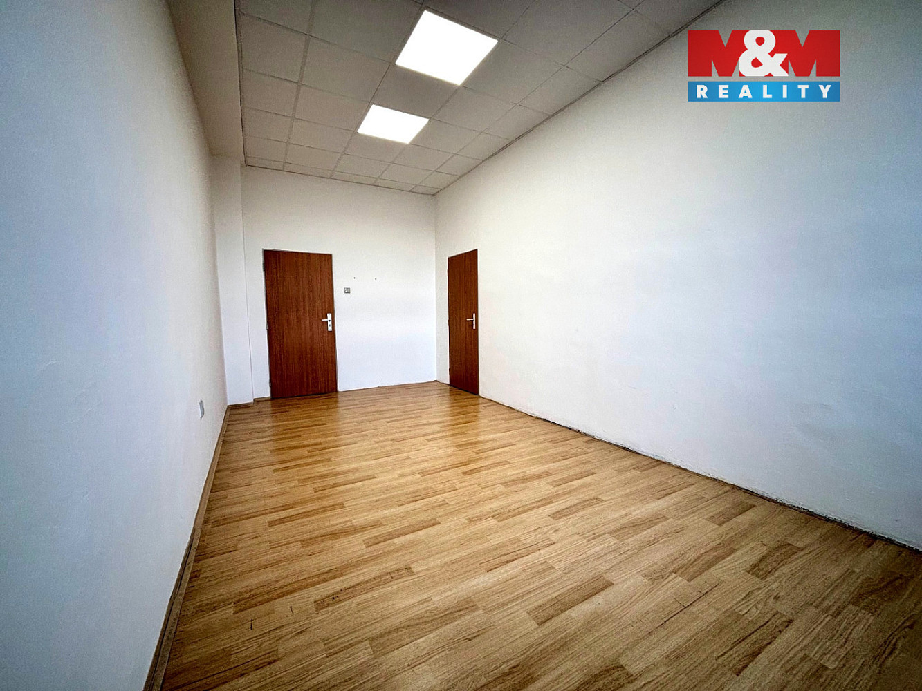 Pronájem kanceláře 19 m² — photo 2