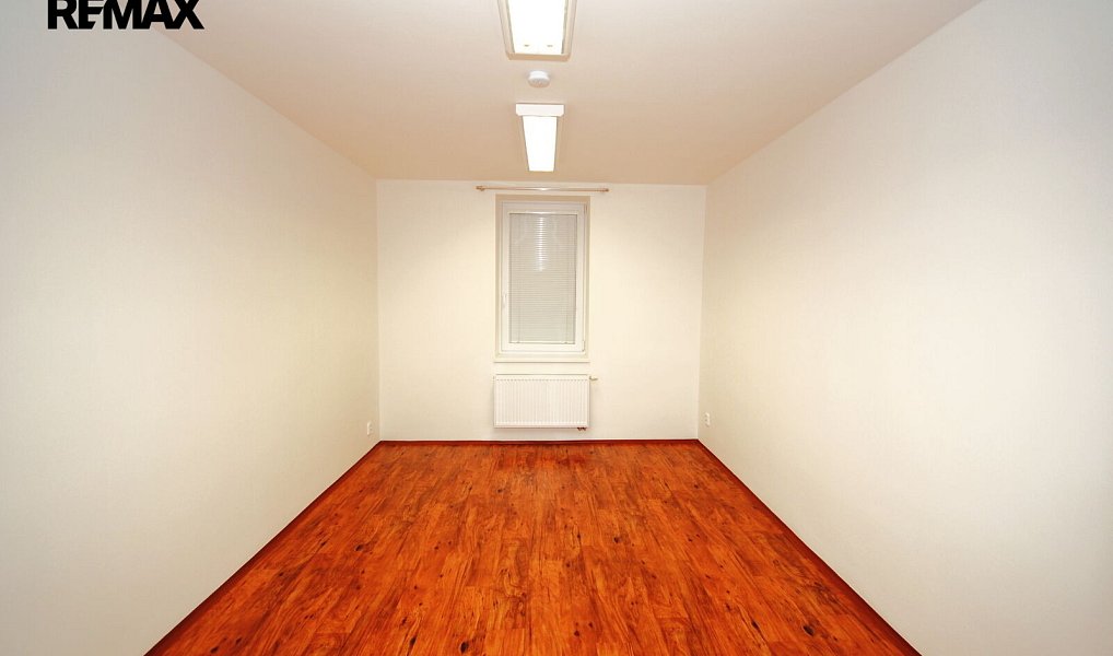 Prodej ubytovacího objektu 226 m², Praha – náhled fotky 7
